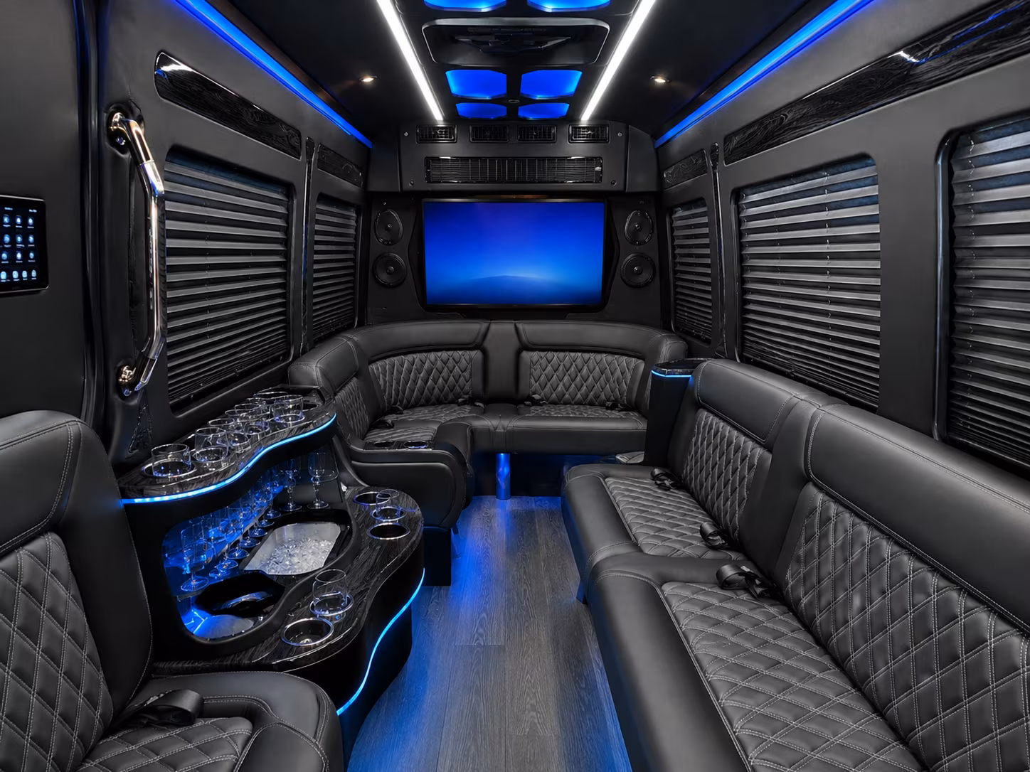 bus rentals for bands performers and touring groups through port st lucie