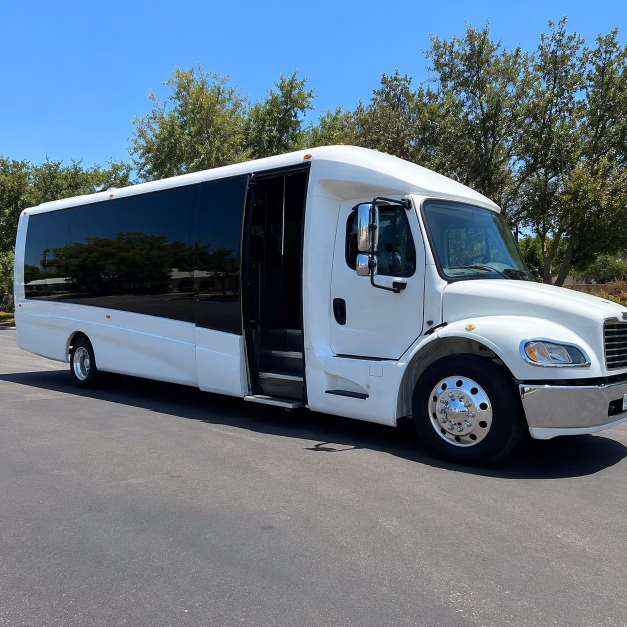 corporate event and conference buses serving the tradition district
